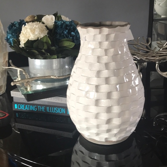 Pier 1 Other - NWT Pier 1 Checkered White Textured Tall Vase